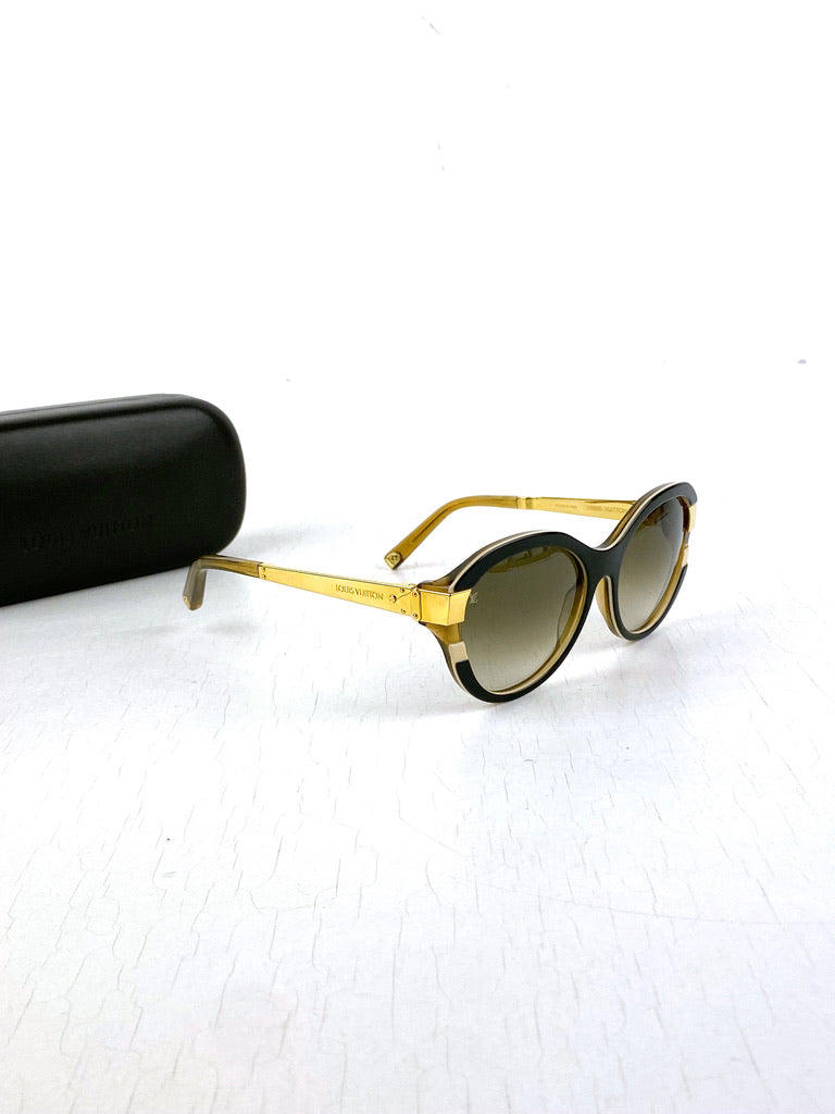 Louis Vuitton Cat Eye Sunglasses/Solbriller - (Nypris ca 4.000 kr)