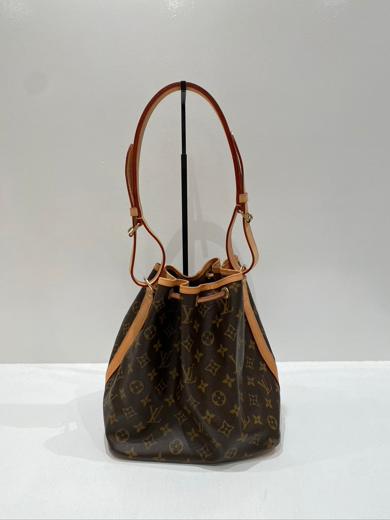 Louis Vuitton Petit Noé Skuldertaske I Monogram Canvas - (Nypris 13.200 kr)