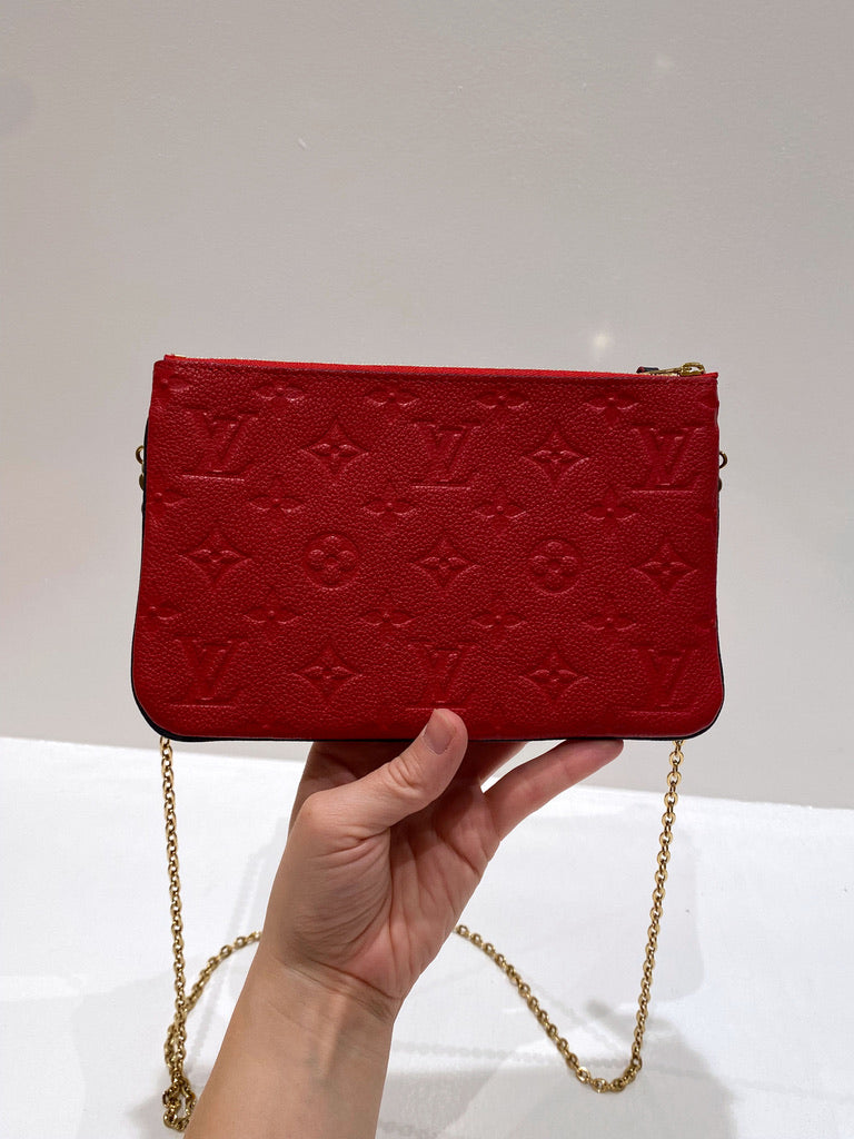 Louis Vuitton Double Zip Pochette Bag - Farve Rød & Blå - (Nypris 10.000 kr)
