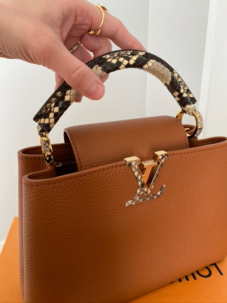Louis Vuitton - Capucines BB - Taske med Python/Brun - (Nypris ca 45.000 kr-50.000 kr)