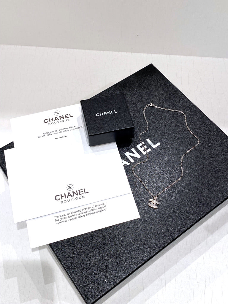 Chanel Halskæde Med Vedhæng