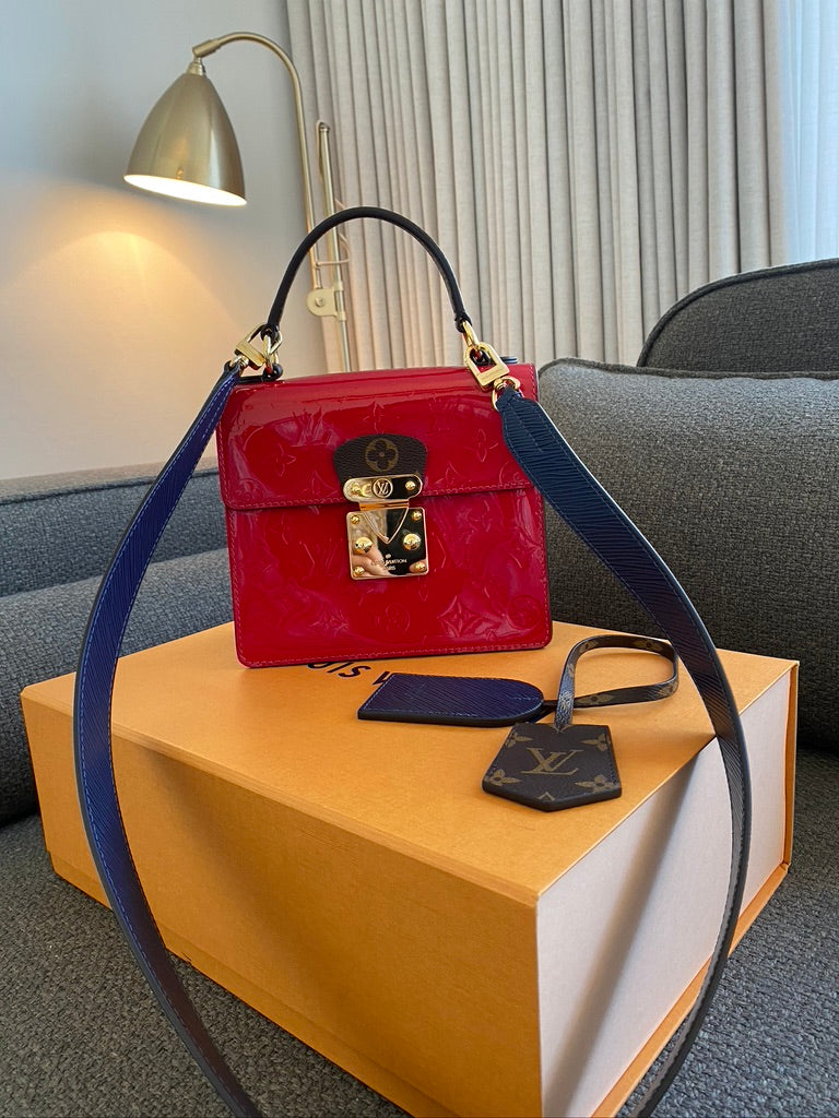 Louis Vuitton Spring Street Handbag - Patent Scarlet/ Rød Lak