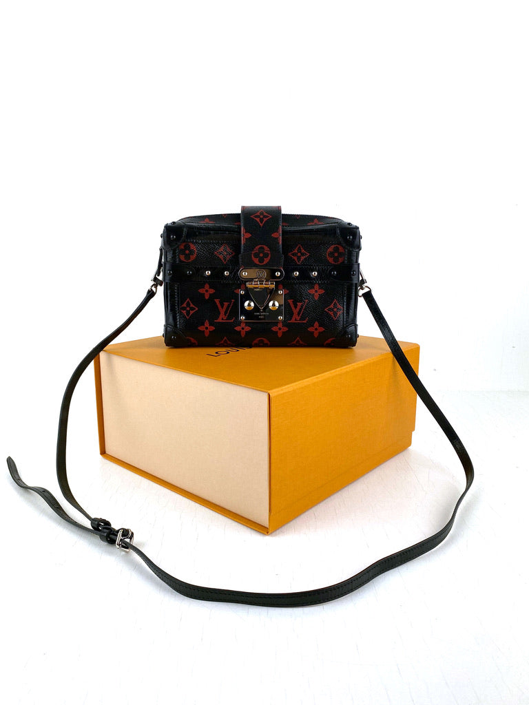 Louis Vuitton Petit Malle Soft MM Monogram Rouge - Limited Edition. (Nypris nu ca 39.000 kr)