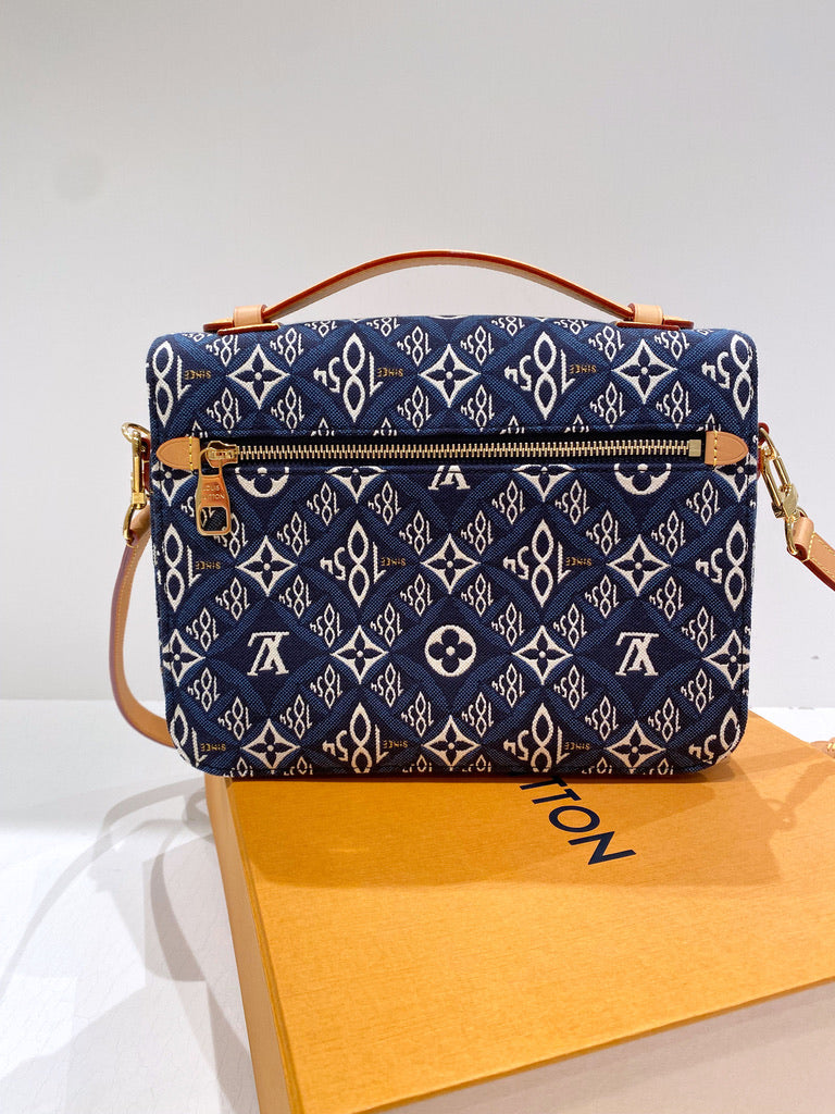 Louis Vuitton Pochette Metis 1854 - Nypris 16.700 kr