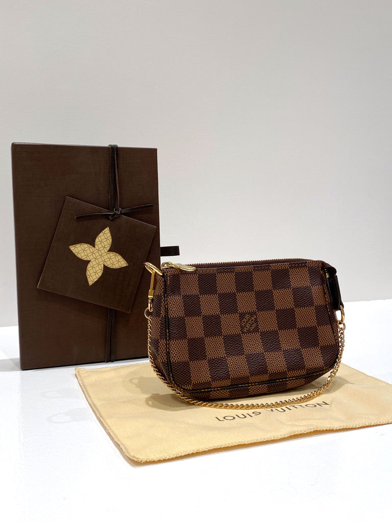 Louis Vuitton Mini Pochette Damier -  (Nypris 4.350 kr)