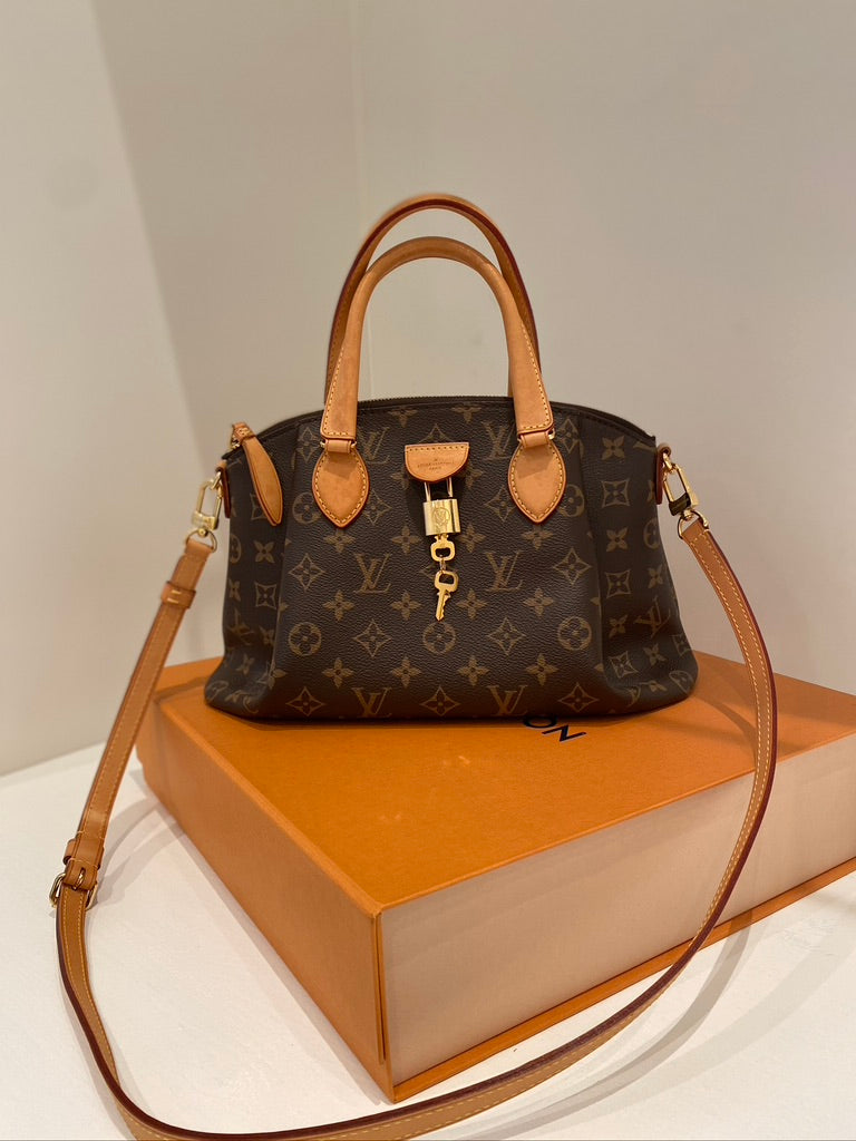 Louis Vuitton Monogram Rivoli PM Taske