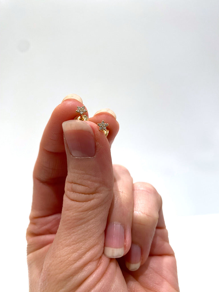 Ole Lynggaard - Mini Shooting Stars 18K Guld Øreringe m. Diamant - (Nypris 10.900 kr)