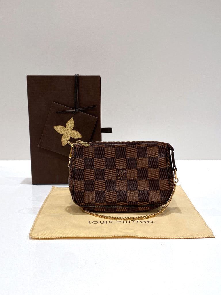 Louis Vuitton Mini Pochette Damier -  (Nypris 4.350 kr)