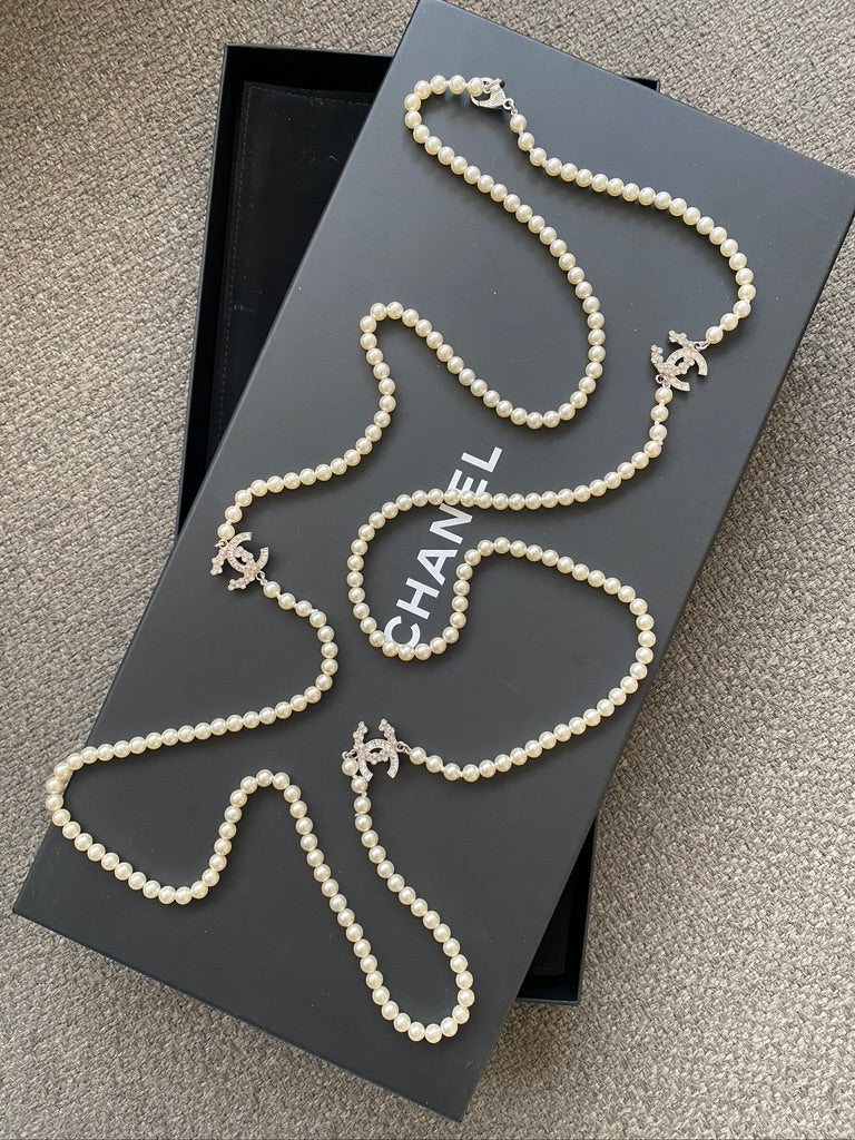 Chanel Perlekæde - (Nypris ca 16.000-18.000 kr)
