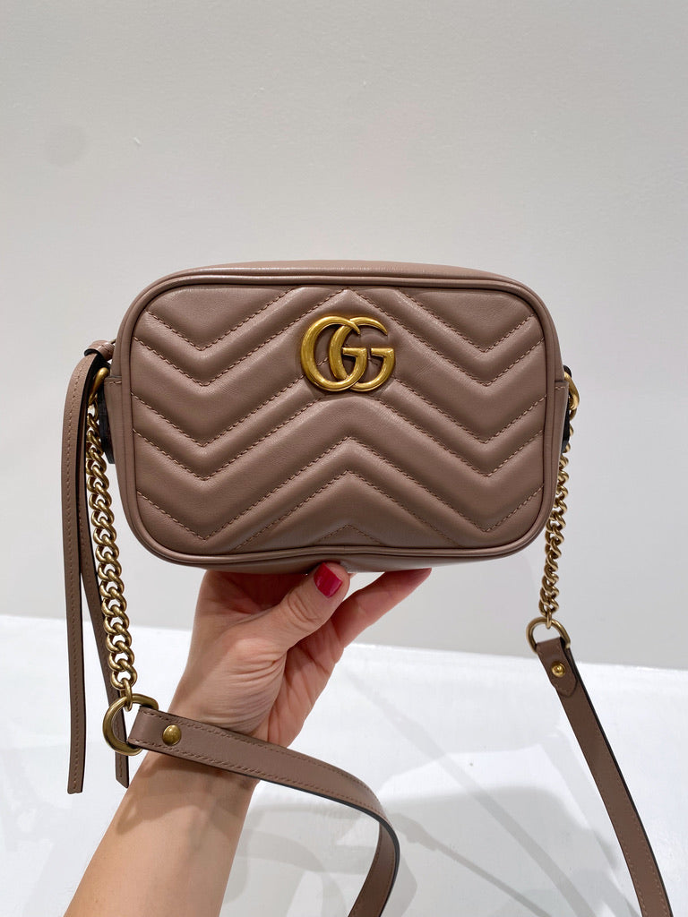 Gucci GG Marmont Mini Shoulder Bag - (Nypris 10.300 kr)