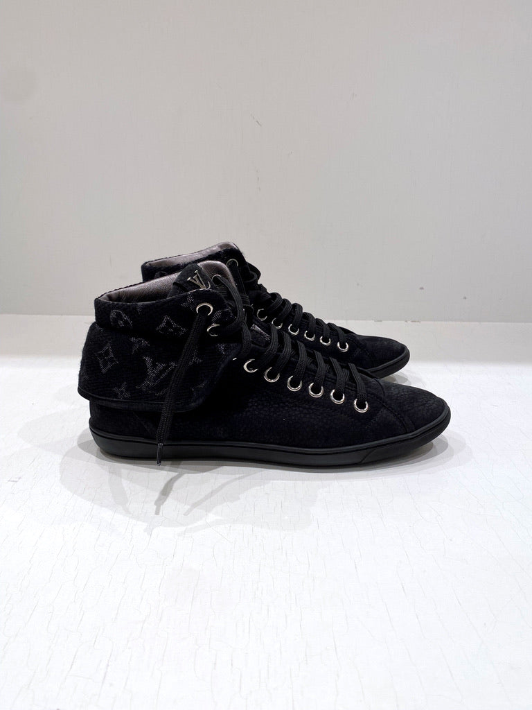 Louis Vuitton Sneakers - Str 37,5. Store i størrelsen - Passer ca str 38!