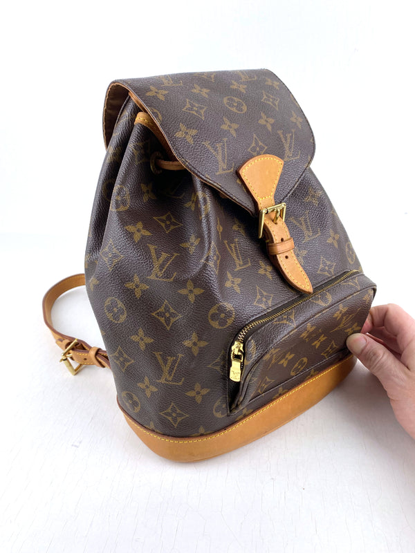Louis Vuitton Monogram Rygsæk-  Montsouris MM