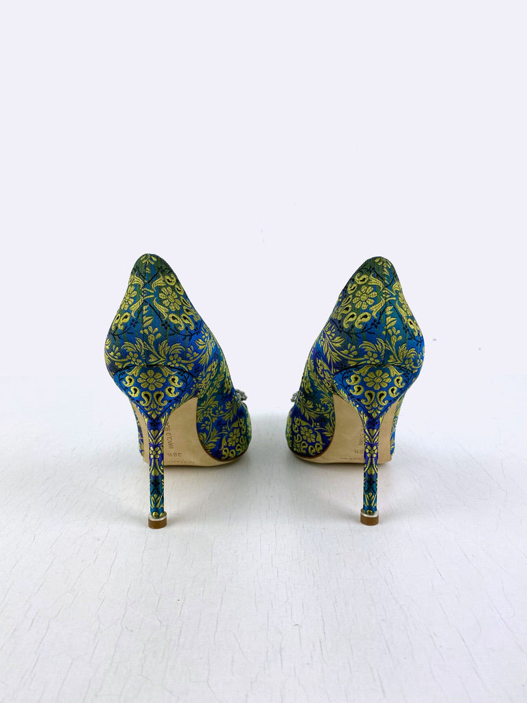 Monolo Blahnik Satin pumps/stiletter. Str. 36,5 - (Nypris ca 7.000 kr)