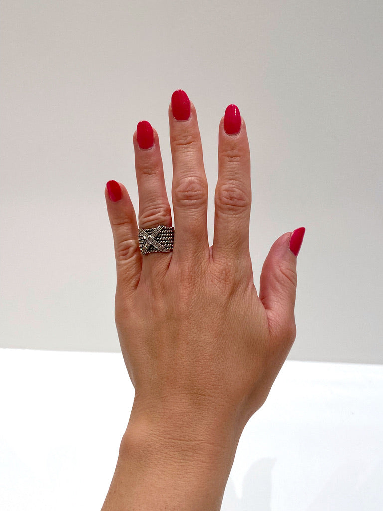 Halberstadt - Ring i 18 KARAT HVIDGULD MED DIAMANTER - (Samlet Vægt 0,25 CT. Wesselton VVS.)