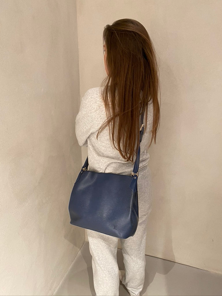 Louis Vuitton Epi Taske + GRATIS PUNG