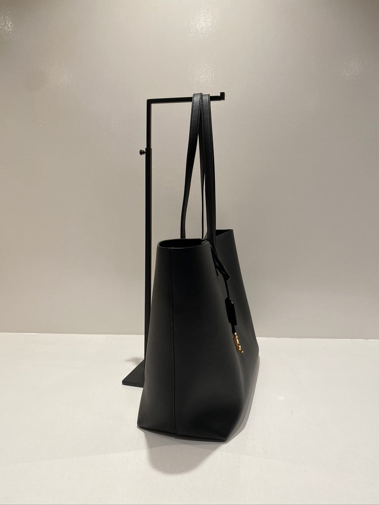 Saint Laurent East/West Shopping Tote i sort læder - (Nypris 1250 Euro/ca 9.340kr)