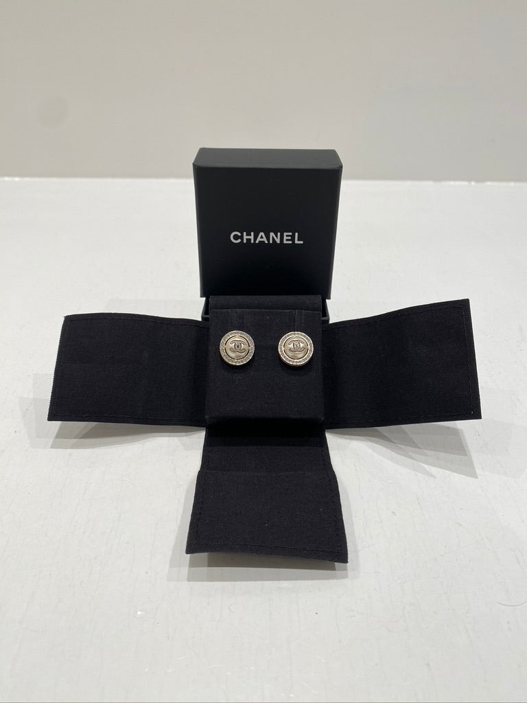 Chanel Stud/Ørestikker - (Nypris ca 5.000- 5.500 kr)