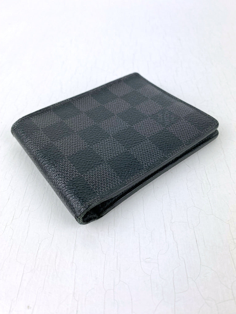 Louis Vuitton Pung