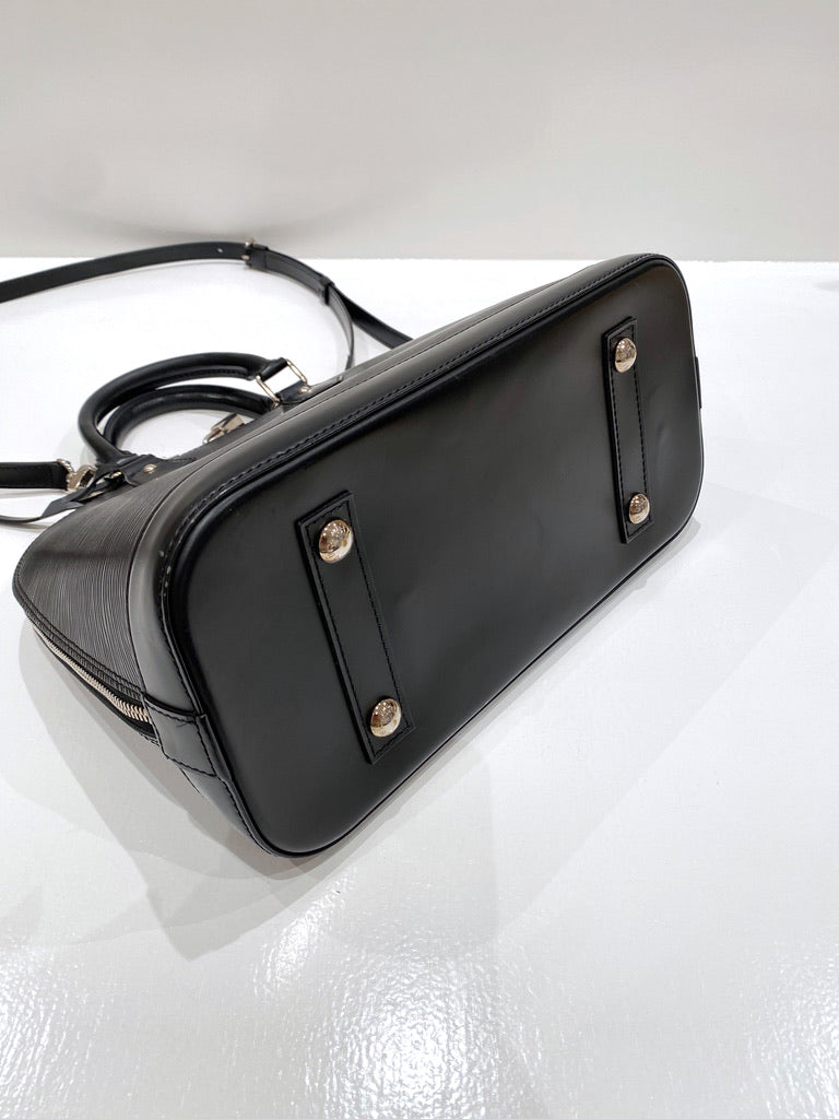 Louis Vuitton Alma Epi Noir - (Nypris ca 14.000 kr)