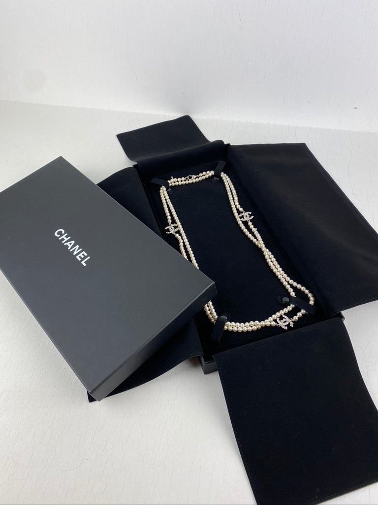 Chanel Perlekæde - (Nypris ca 16.000-18.000 kr)