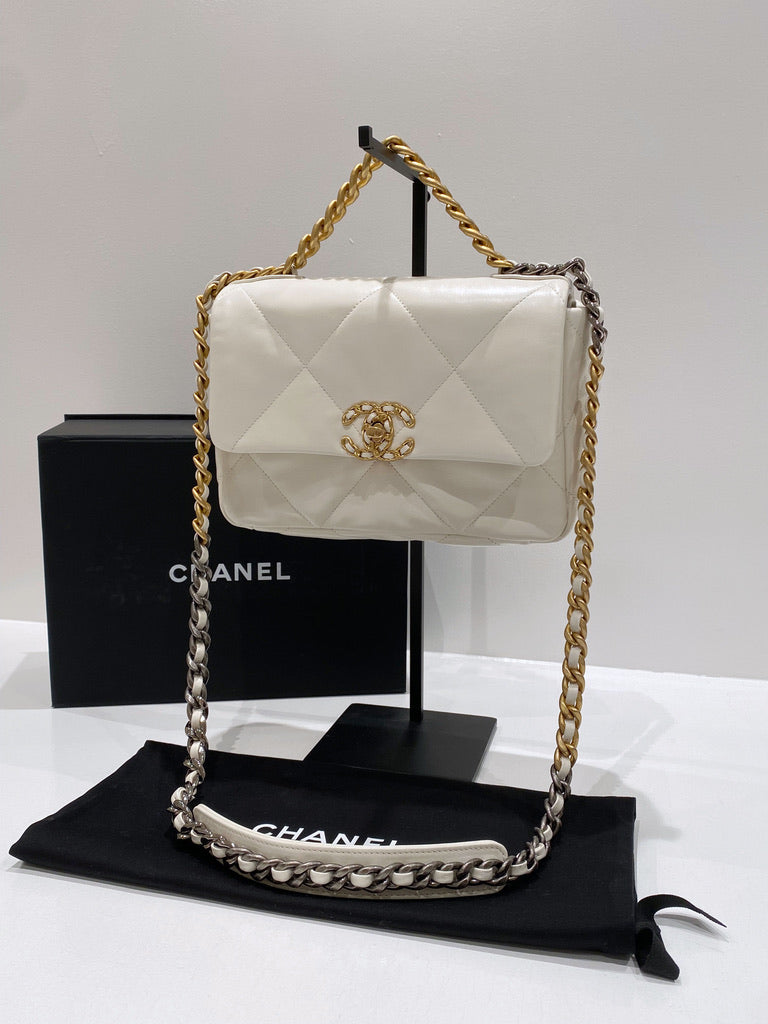 Chanel 19 Small Handbag/Crossbody  - (Nypris 50.850 kr)