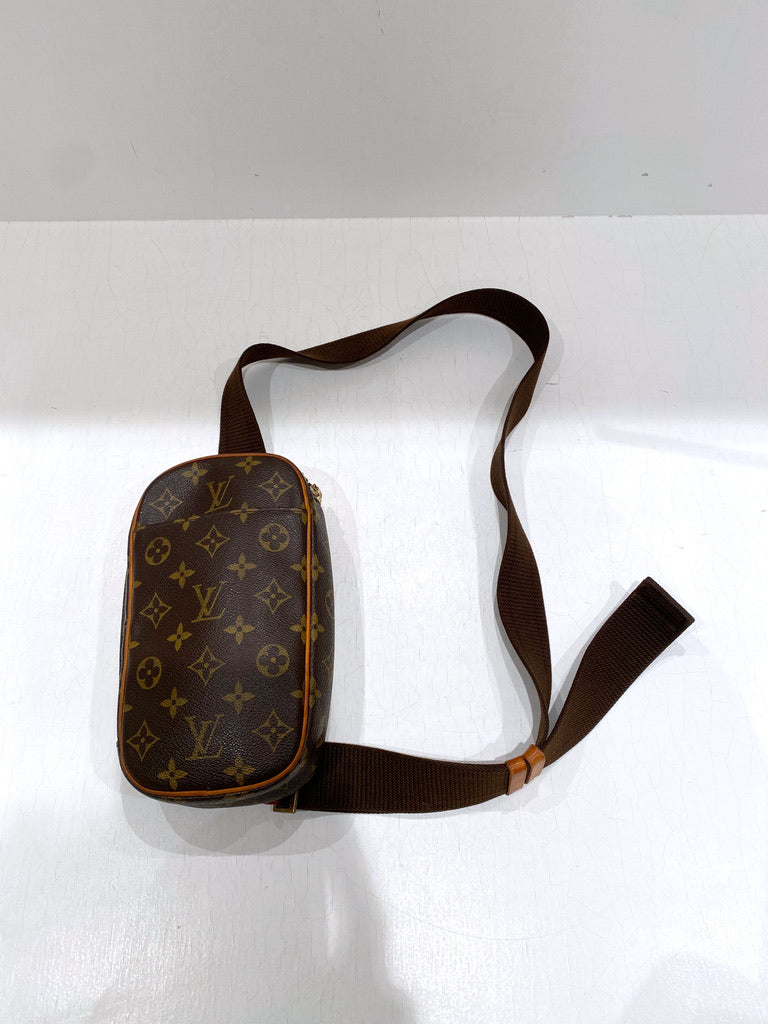 Louis Vuitton Slingbag - Monogram