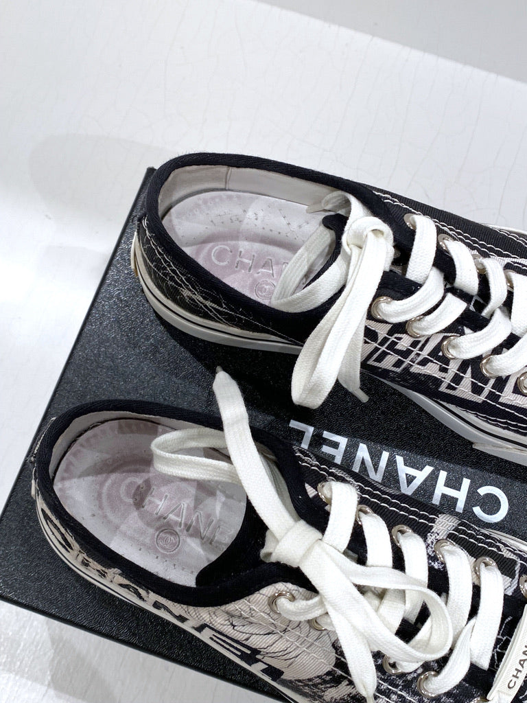 Chanel Sneakers - Str 37,5 - (Nypris 5.870 kr)