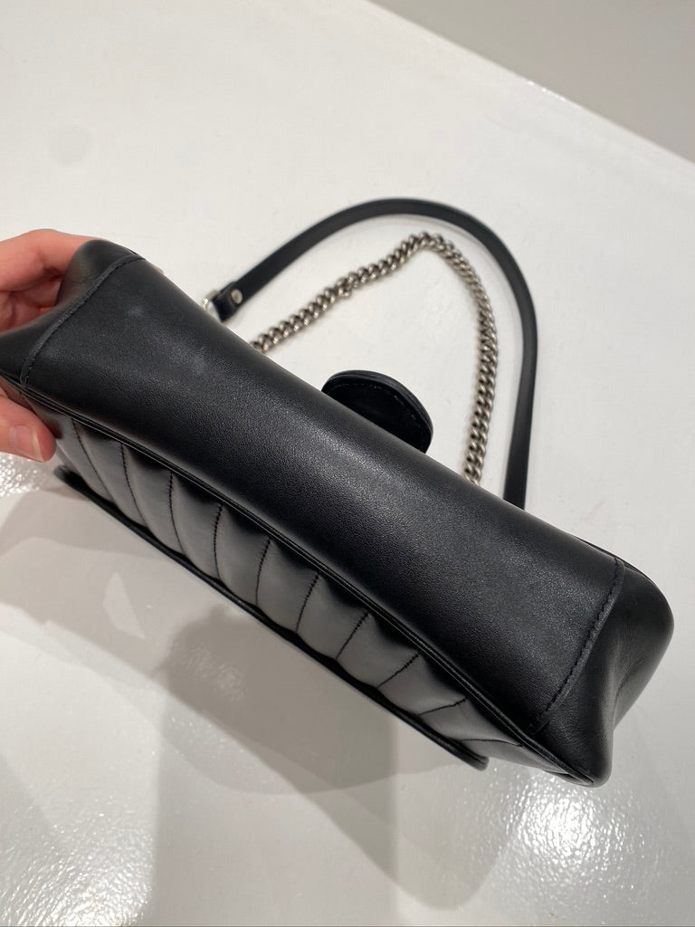 Gucci Marmont Medium Taske - (Nypris ca 17.450 kr)