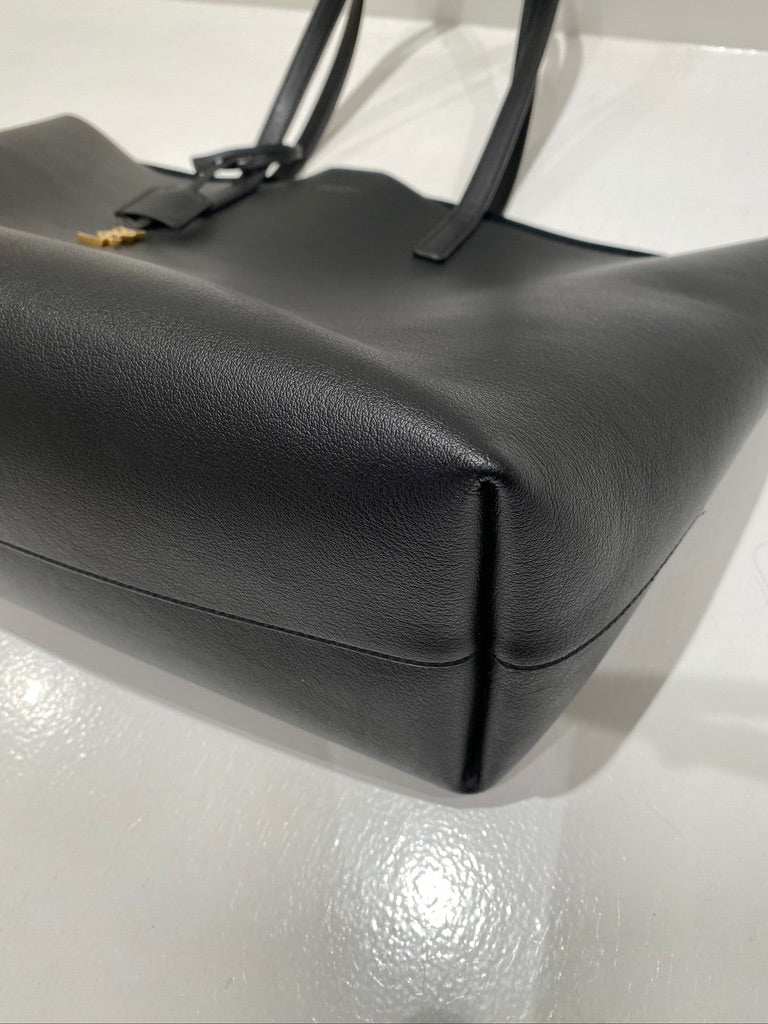 Saint Laurent East/West Shopping Tote i sort læder - (Nypris 1250 Euro/ca 9.340kr)