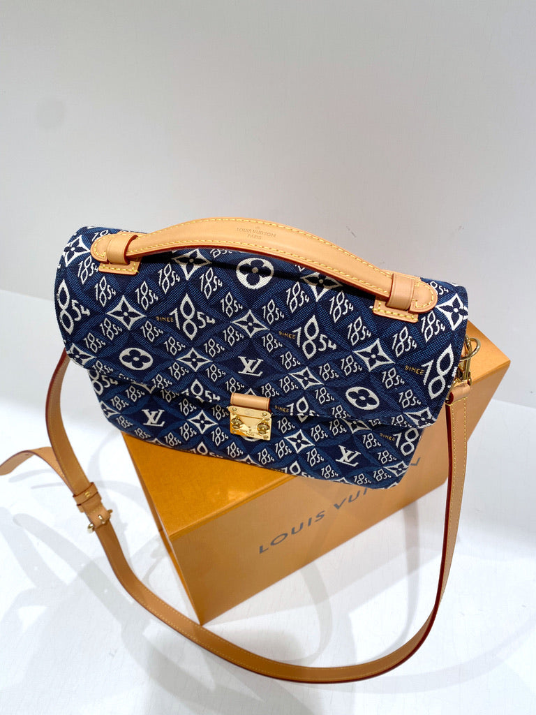 Louis Vuitton Pochette Metis 1854 - Nypris 16.700 kr