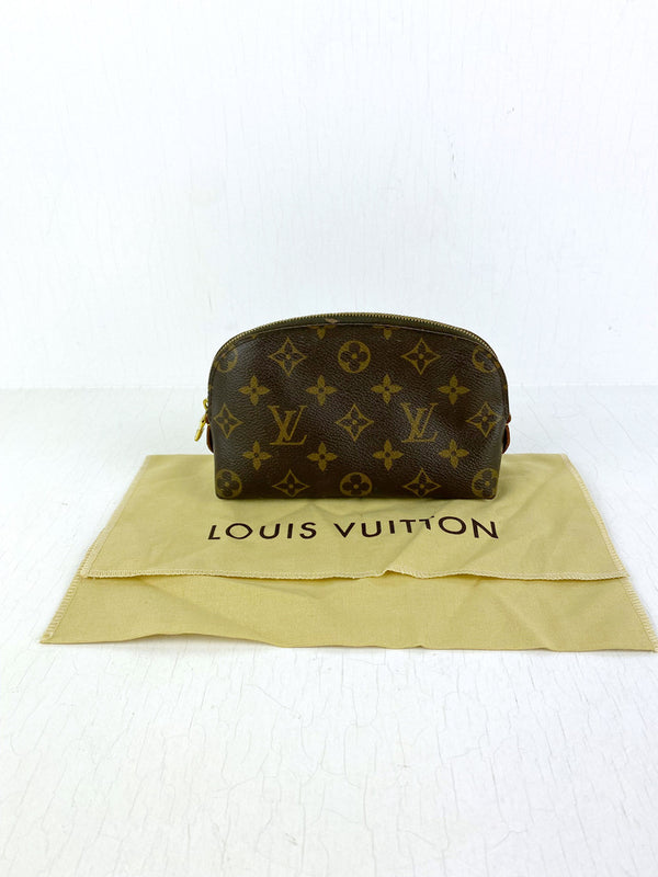 Louis Vuitton Monogram Cosmetic Pouch - (Nypris 3.300 kr)