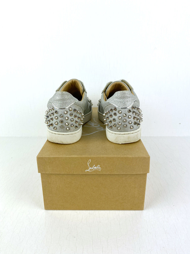 Christian Louboutin Sneakers - Str 38 - (Nypris 5.450 kr)