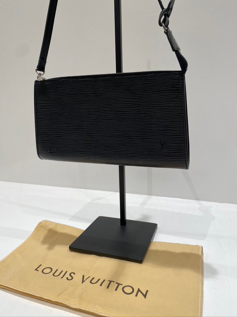 Louis Vuitton Epi Pochette Taske