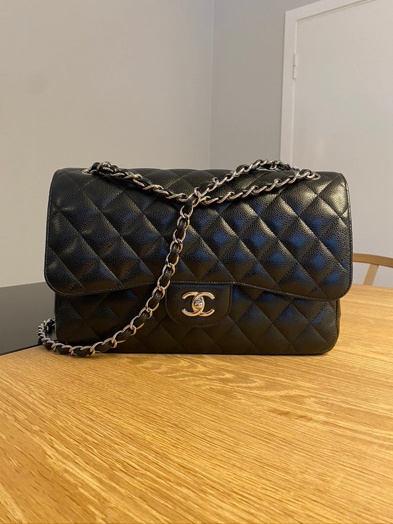 Chanel Classic Large Flap - (Nypris 86.830 kr)