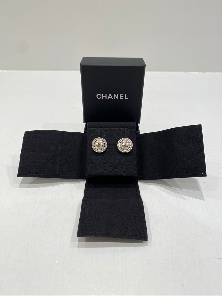 Chanel Stud/Ørestikker - (Nypris ca 5.000- 5.500 kr)
