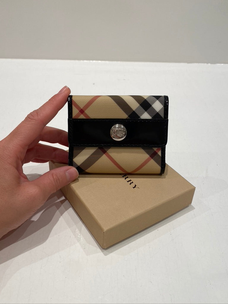 Burberry Pung