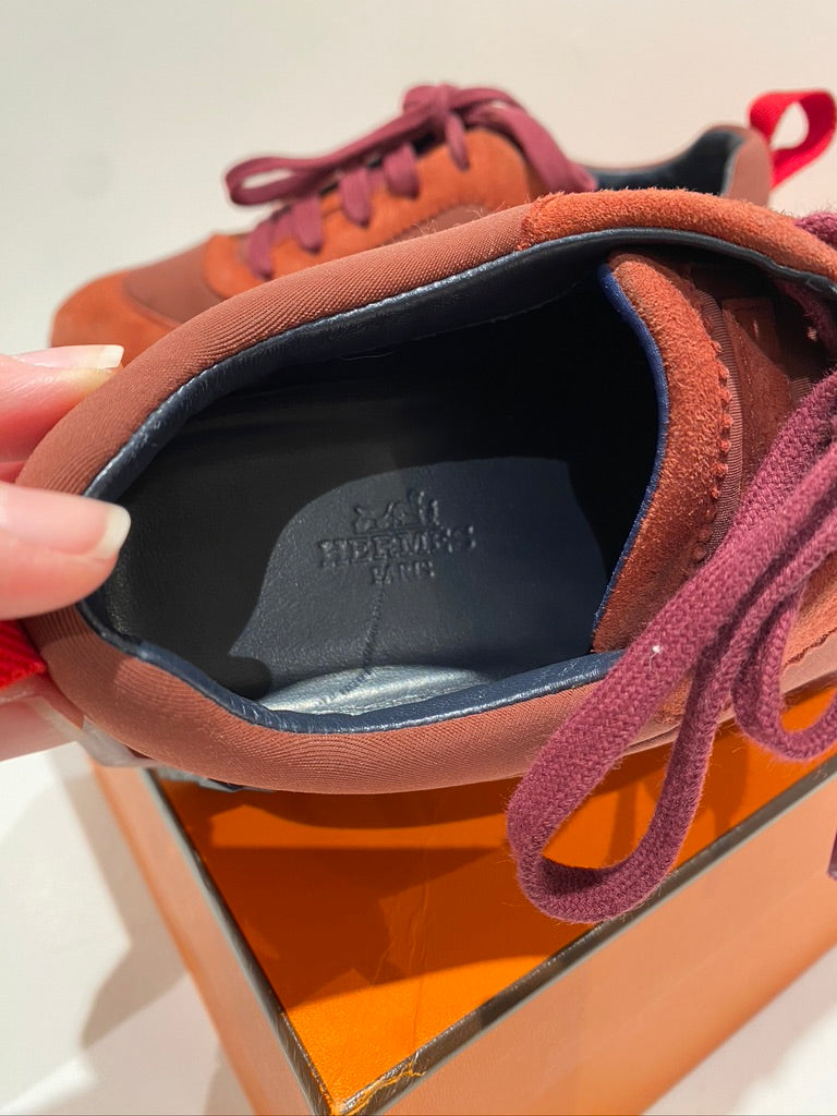 Bounching Sneakers - Str 36 - (Nypris 7.400 kr)