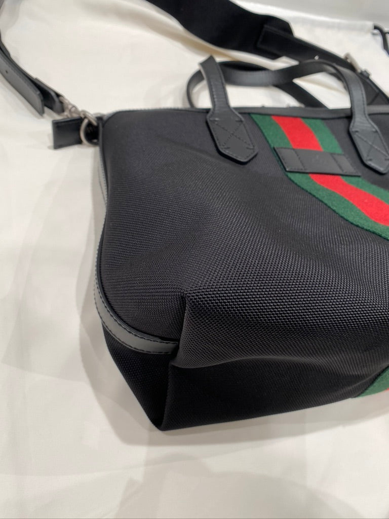 Gucci Taske - Sort Med klassisk Gucci Stribe