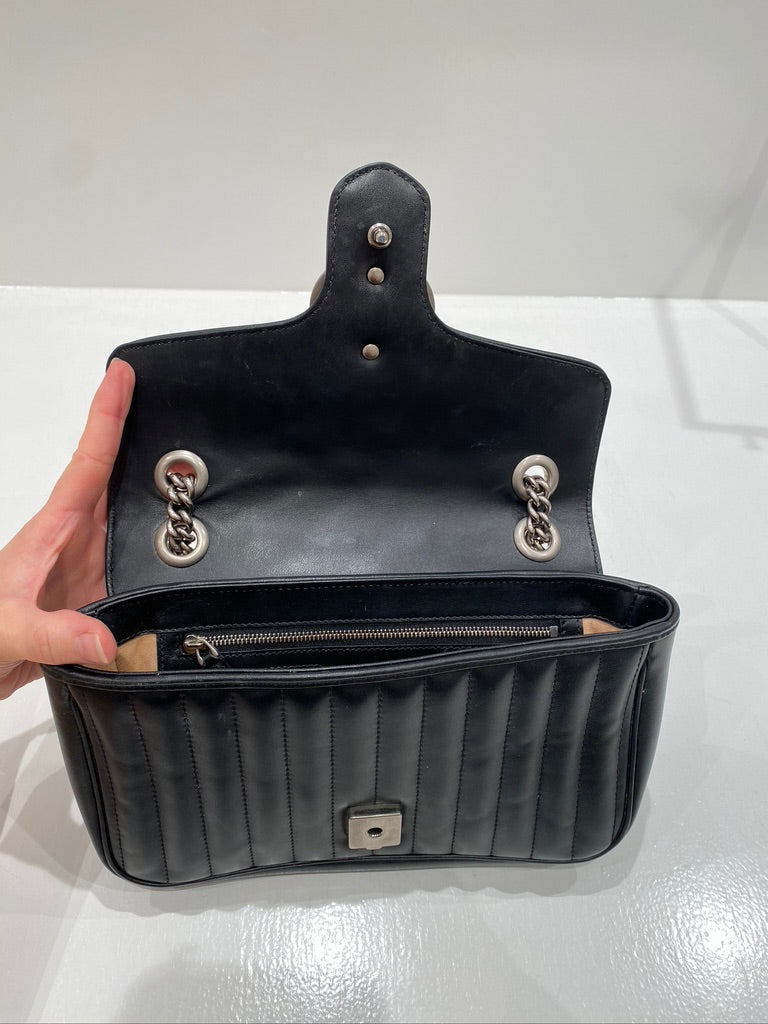 Gucci Marmont Medium Taske - (Nypris ca 17.450 kr)