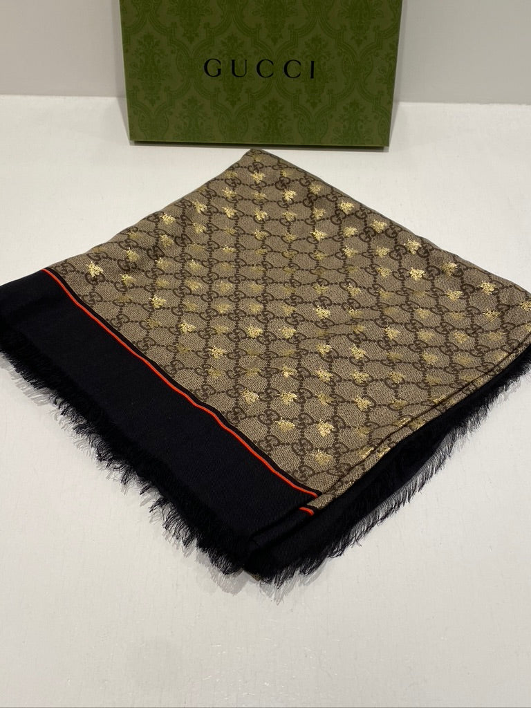 Gucci Stort Tørklæde - Mål: 135x135 cm - (Nypris ca 4.500 kr)