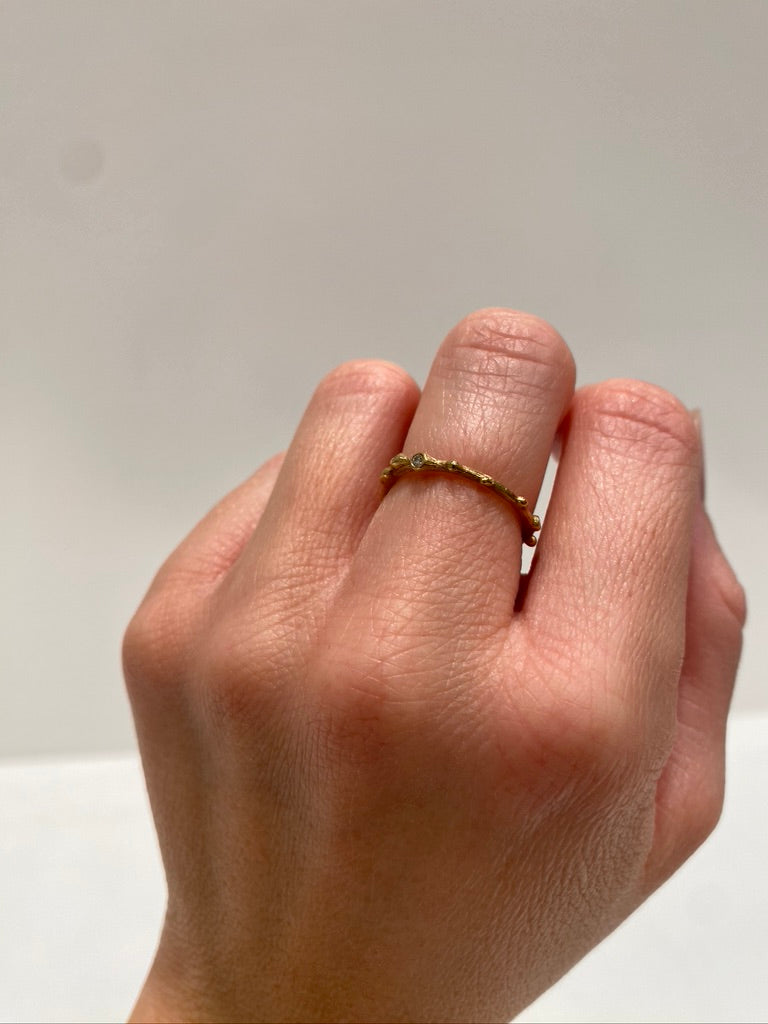 Ole Lynggaard Nature Ring - 18 Karat Guld Med Diamanter - (Nypris 14.900 kr)