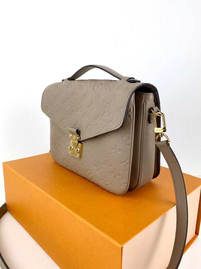 Louis Vuitton Pochette Mètis Monogram Empreinte - Dune- (Nypris 16.300 kr)
