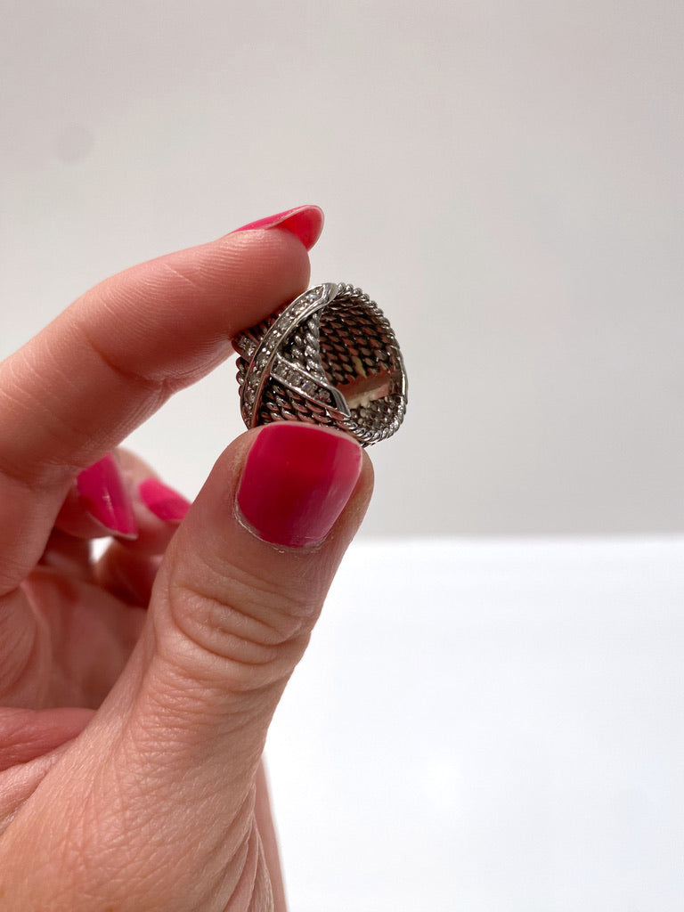 Halberstadt - Ring i 18 KARAT HVIDGULD MED DIAMANTER - (Samlet Vægt 0,25 CT. Wesselton VVS.)