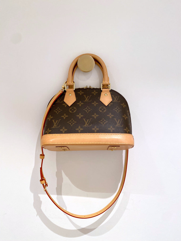 Louis Vuitton Alma BB Monogram Bag - (Nypris 11.600 kr)