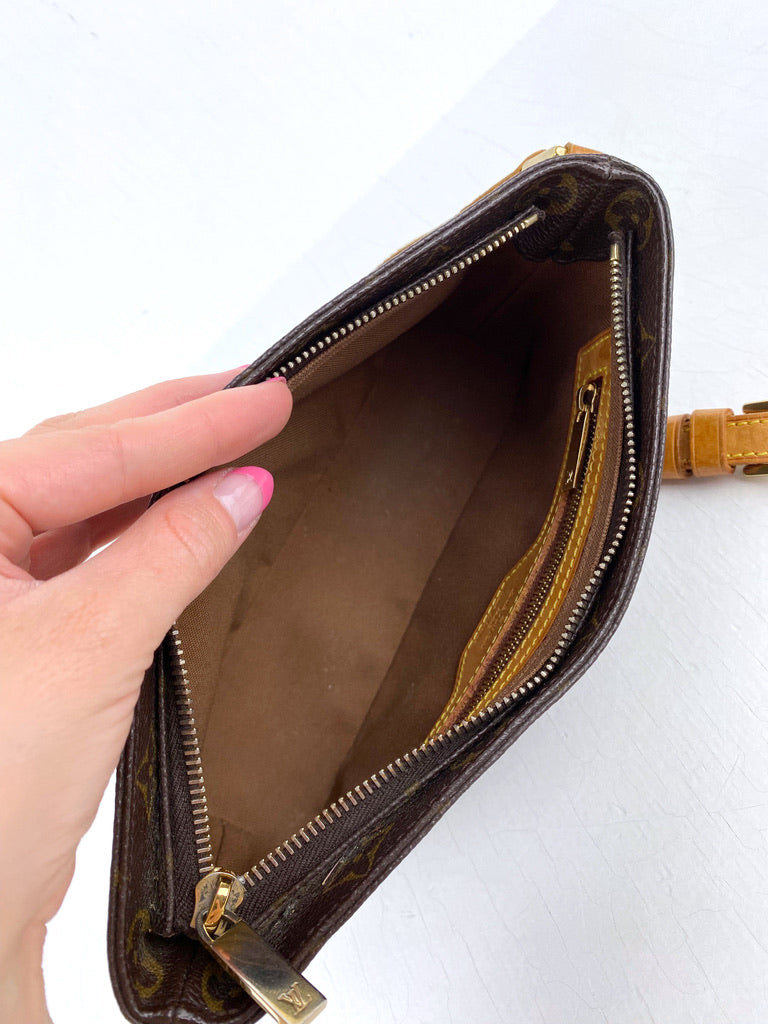 Louis Vuitton Monogram Trotteur Crossbody Taske