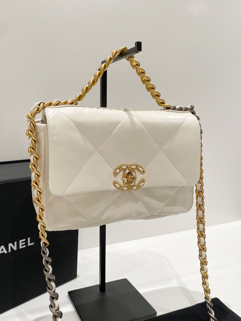 Chanel 19 Small Handbag/Crossbody  - (Nypris 50.850 kr)