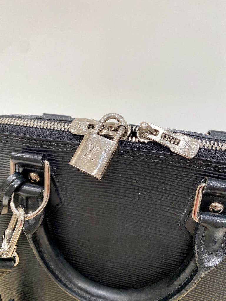Louis Vuitton Alma Epi Noir - (Nypris ca 14.000 kr)