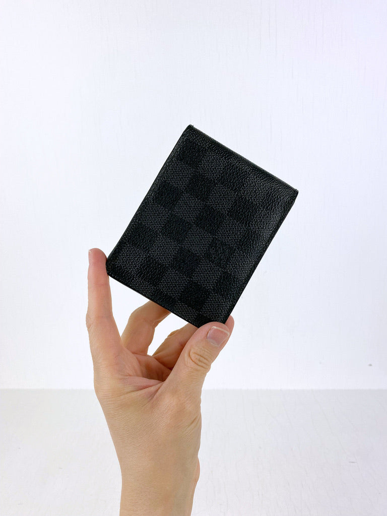Louis Vuitton Pung
