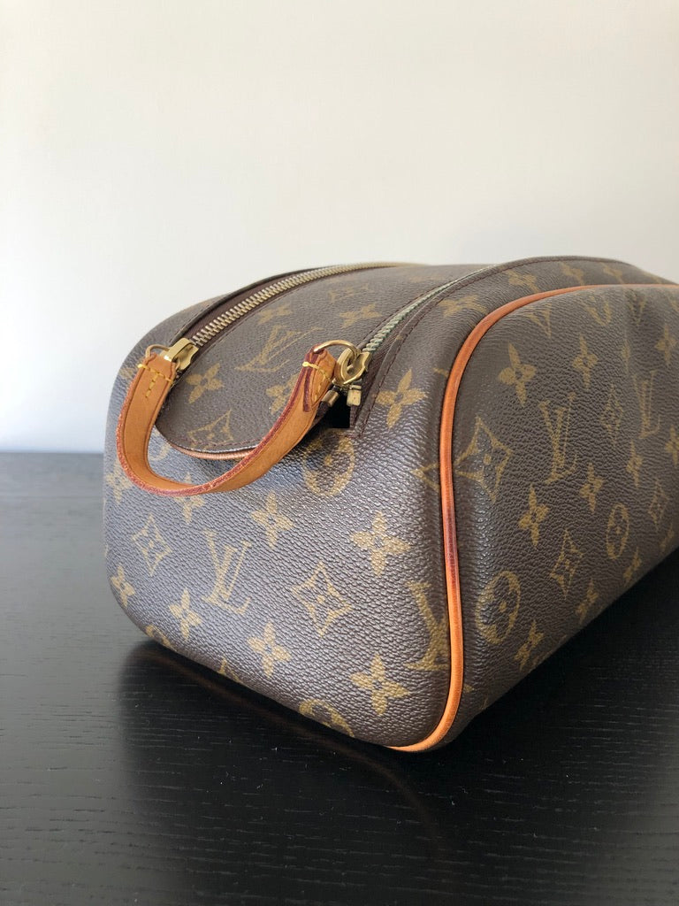 Louis Vuitton King Size Pouch Monogram Canvas