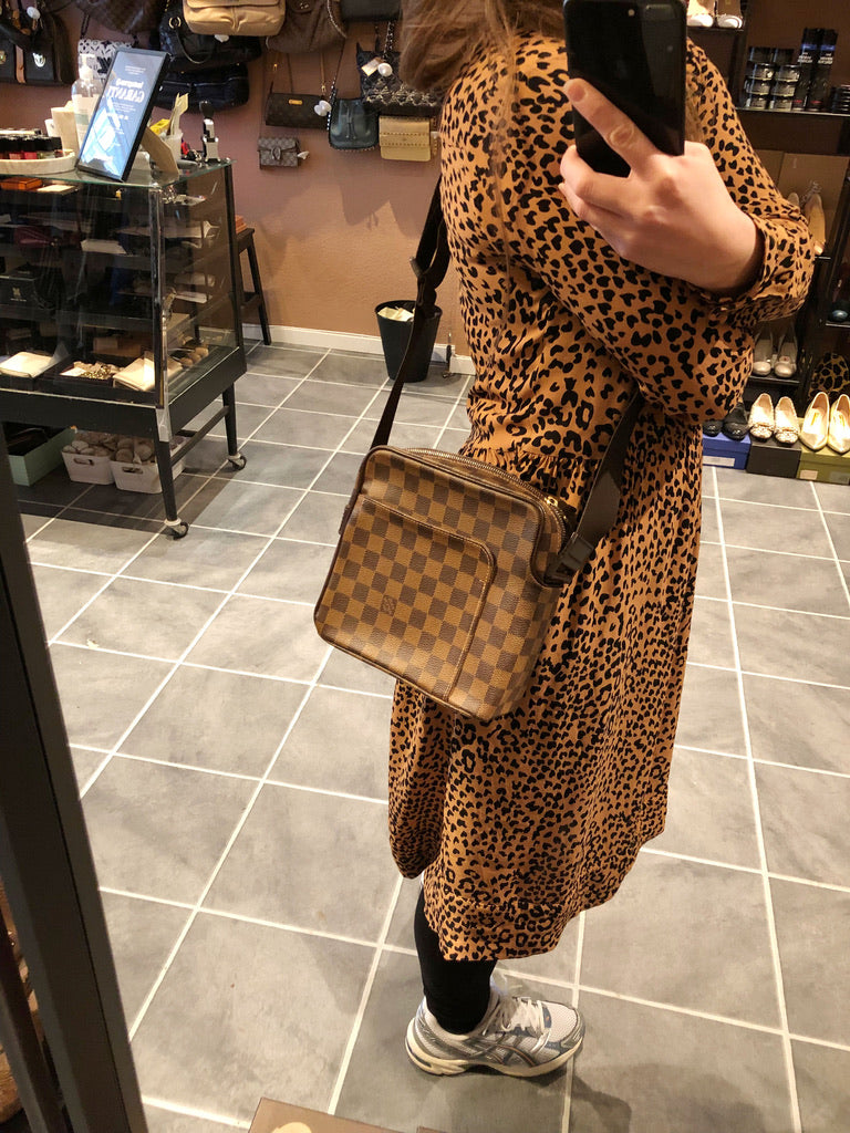 Louis Vuitton Damier Crossbody Bag
